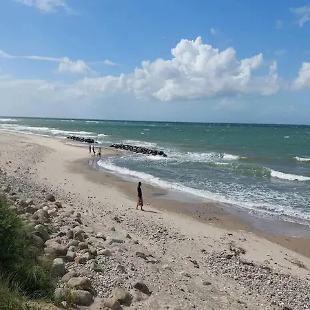 8 Person In Gilleleje-by Traum Gilleleje
